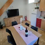 By Michelle - Terme Catez House