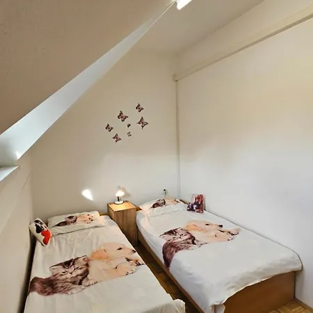 度假居 By Michelle *