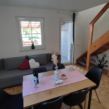 By Michelle - Terme Catez House