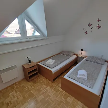 Prázdninový dům By Michelle - Terme Catez House